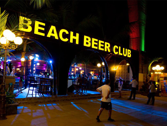 beach-beer-2.jpg